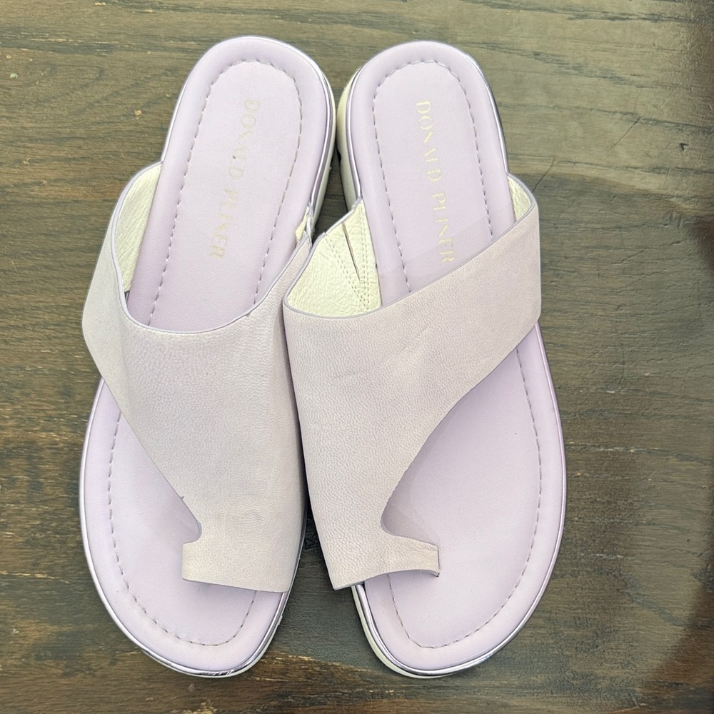 Donald Pliner women’s shoes